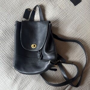 Vintage 1990s coach Black Leather Women's Backpack